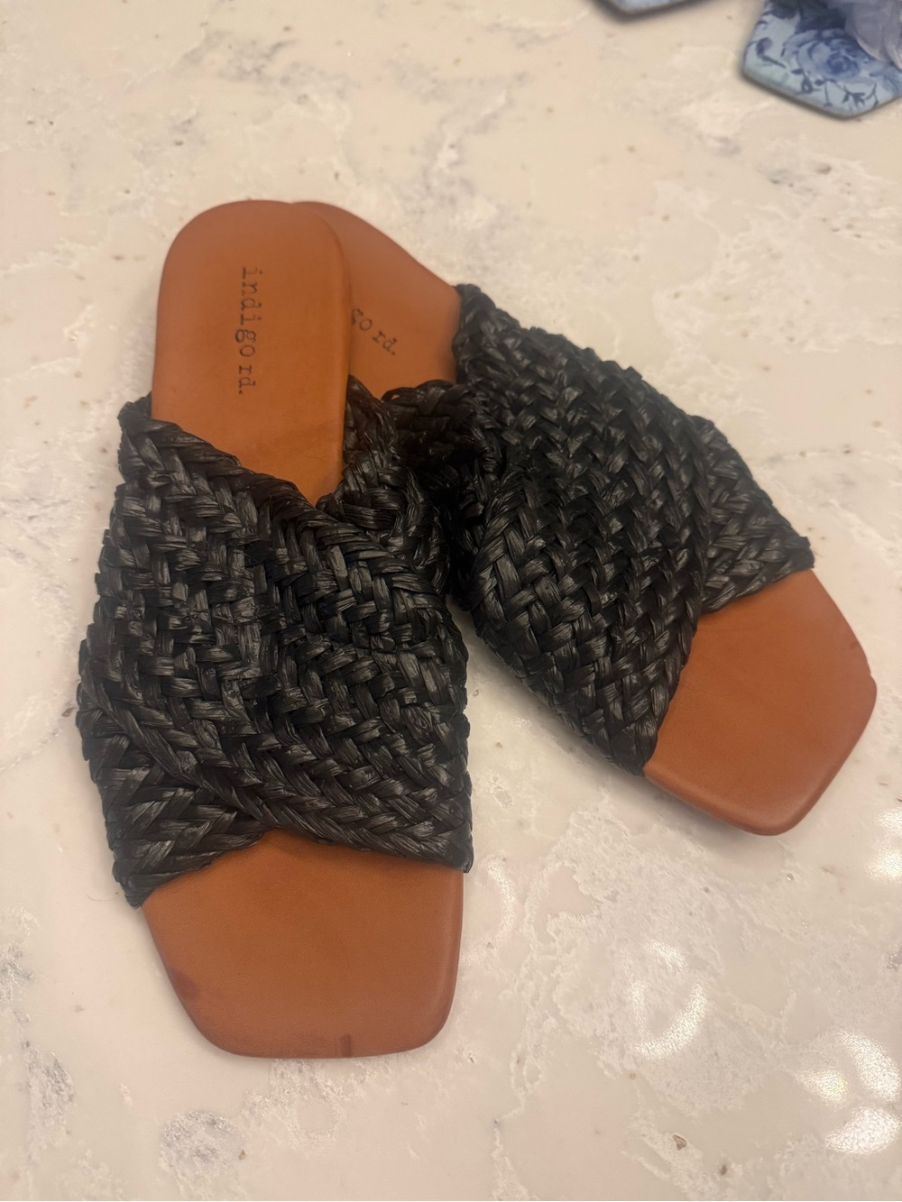 NWOT Indigo Rd Black Woven Raffia Crisscross Slide Sandals Square Toe Size 8